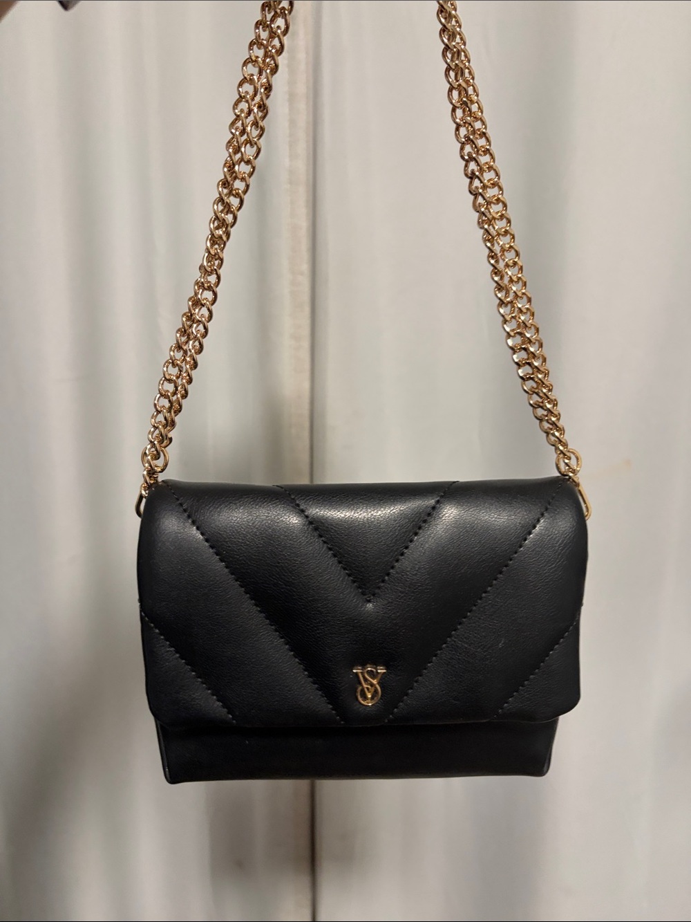 NWOT | Victoria Secret Black Quilted Convertible Shoulder Bag with Gold Chain